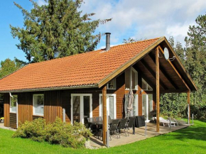 Restful Holiday Home in Stege near Sea